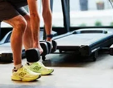 Elliptical or rower: the better cross-training choice for runners
